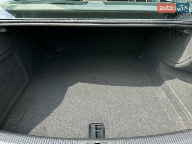 Чорний Ауді А4, об'ємом двигуна 1.98 л та пробігом 222 тис. км за 12500 $, фото 20 на Automoto.ua