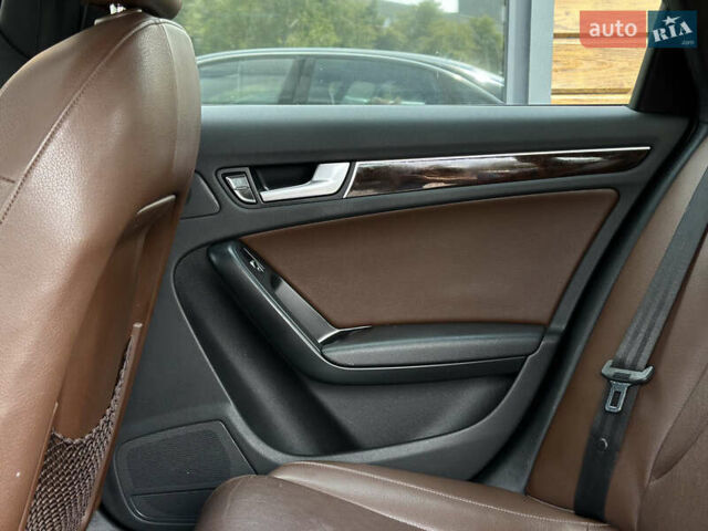 Чорний Ауді А4, об'ємом двигуна 1.98 л та пробігом 222 тис. км за 12500 $, фото 61 на Automoto.ua