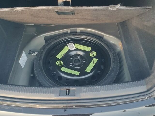 Черный Ауди А4, объемом двигателя 2 л и пробегом 190 тыс. км за 11000 $, фото 3 на Automoto.ua