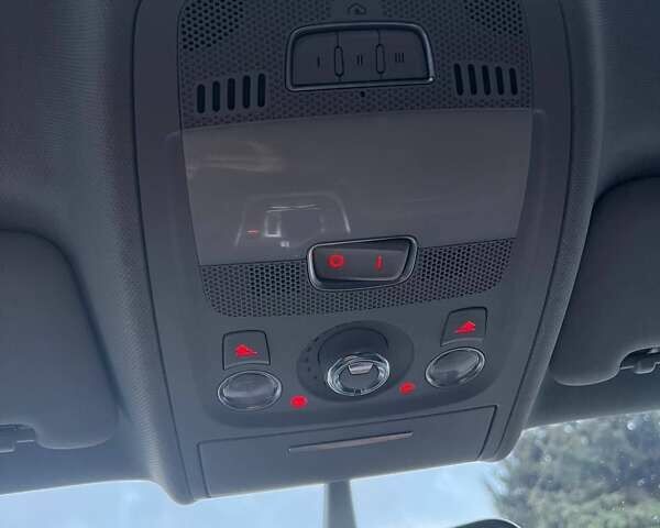 Чорний Ауді А4, об'ємом двигуна 2 л та пробігом 176 тис. км за 9950 $, фото 22 на Automoto.ua