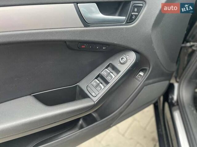 Черный Ауди А4, объемом двигателя 2 л и пробегом 140 тыс. км за 16000 $, фото 8 на Automoto.ua