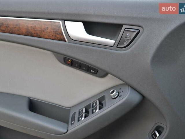 Чорний Ауді А4, об'ємом двигуна 1.98 л та пробігом 232 тис. км за 9999 $, фото 29 на Automoto.ua