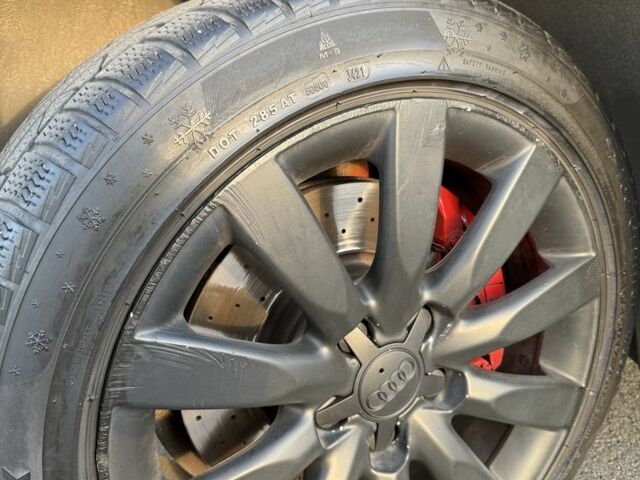 Черный Ауди А4, объемом двигателя 2 л и пробегом 245 тыс. км за 12300 $, фото 7 на Automoto.ua