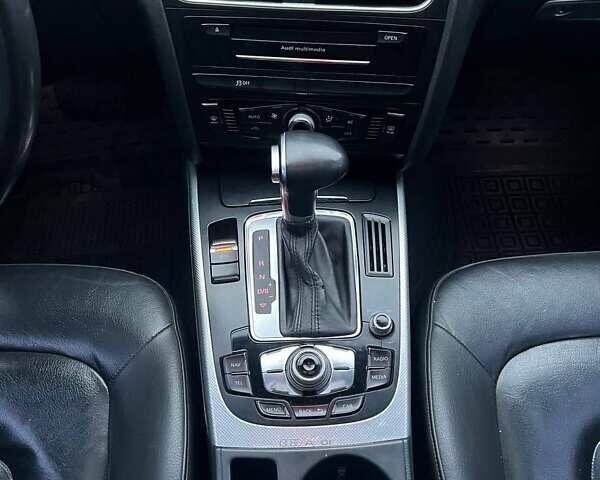 Чорний Ауді А4, об'ємом двигуна 2 л та пробігом 176 тис. км за 9950 $, фото 26 на Automoto.ua