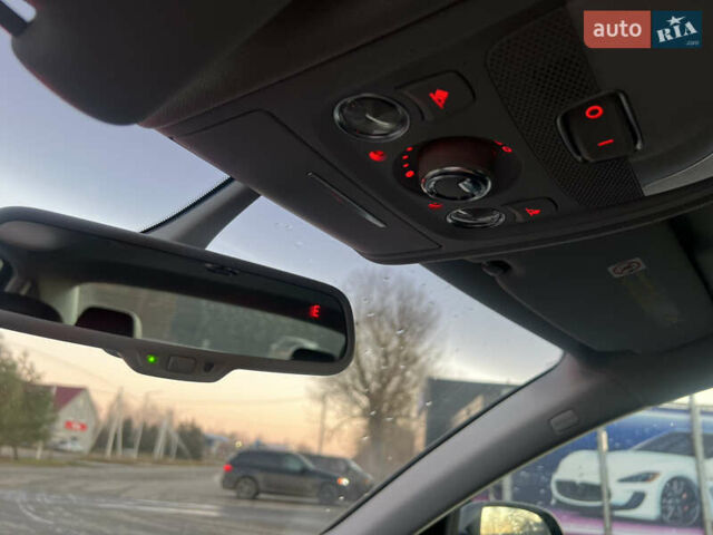 Чорний Ауді А4, об'ємом двигуна 2 л та пробігом 225 тис. км за 12900 $, фото 24 на Automoto.ua