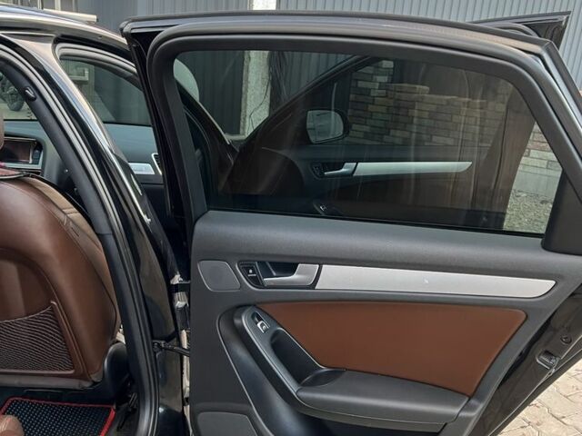 Чорний Ауді А4, об'ємом двигуна 2 л та пробігом 198 тис. км за 10900 $, фото 12 на Automoto.ua