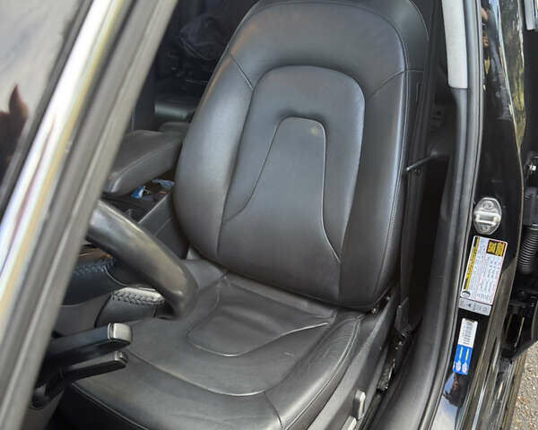 Ауді А4 2013 у Харкові на Automoto.ua Чорний Ауді А4, об'ємом двигуна 1.98 л та пробігом 230 тис. км за 10999 $, фото 12 на Automoto.ua