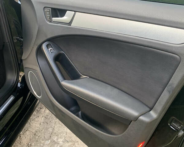 Чорний Ауді А4, об'ємом двигуна 1.98 л та пробігом 190 тис. км за 13000 $, фото 23 на Automoto.ua