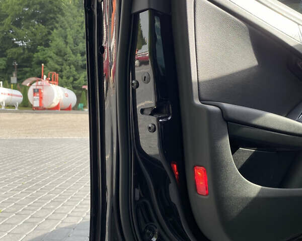 Чорний Ауді А4, об'ємом двигуна 1.98 л та пробігом 200 тис. км за 14200 $, фото 43 на Automoto.ua