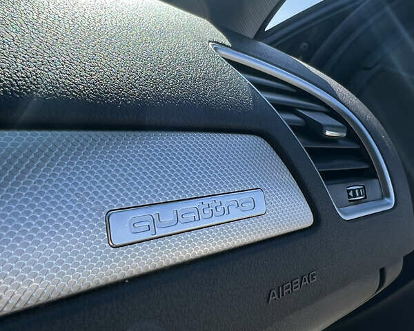 Чорний Ауді А4, об'ємом двигуна 2 л та пробігом 258 тис. км за 10950 $, фото 10 на Automoto.ua