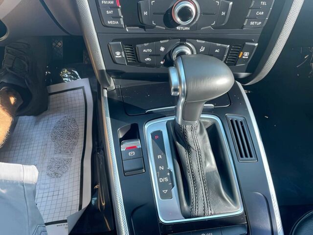 Черный Ауди А4, объемом двигателя 2 л и пробегом 80 тыс. км за 9400 $, фото 8 на Automoto.ua