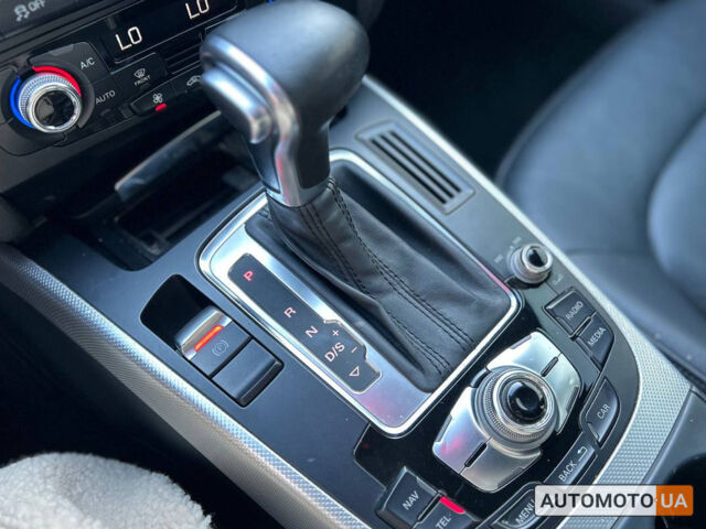 Черный Ауди А4, объемом двигателя 2 л и пробегом 125 тыс. км за 13999 $, фото 12 на Automoto.ua