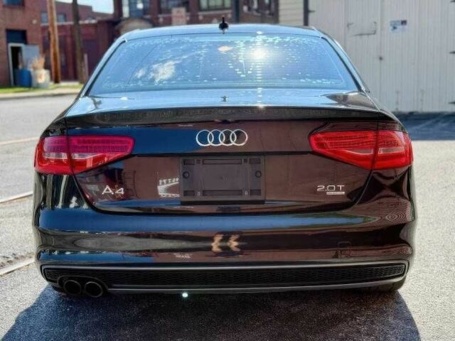 Черный Ауди А4, объемом двигателя 2 л и пробегом 132 тыс. км за 3500 $, фото 5 на Automoto.ua