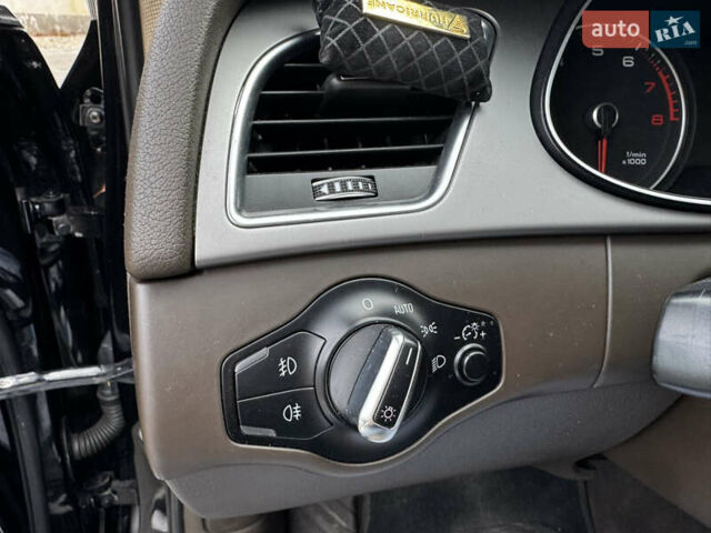 Чорний Ауді А4, об'ємом двигуна 1.98 л та пробігом 215 тис. км за 10999 $, фото 10 на Automoto.ua