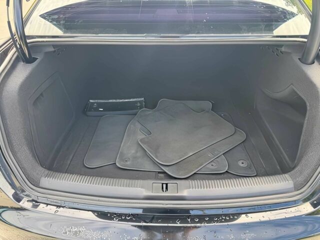 Черный Ауди А4, объемом двигателя 2 л и пробегом 84 тыс. км за 9200 $, фото 14 на Automoto.ua