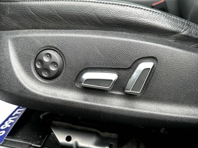 Черный Ауди А4, объемом двигателя 2 л и пробегом 176 тыс. км за 10800 $, фото 5 на Automoto.ua