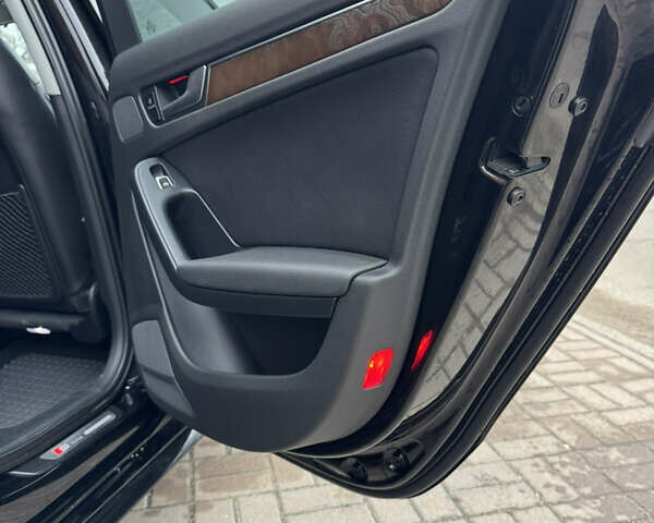 Черный Ауди А4, объемом двигателя 1.98 л и пробегом 256 тыс. км за 10900 $, фото 24 на Automoto.ua