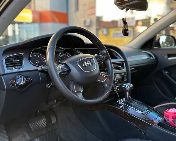 Ауді А4 2014 у Харкові на Automoto.ua Чорний Ауді А4, об'ємом двигуна 1.98 л та пробігом 175 тис. км за 12500 $, фото 8 на Automoto.ua