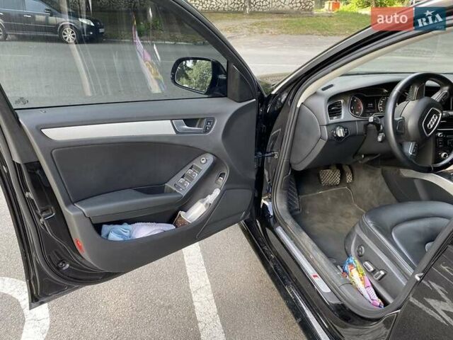 Черный Ауди А4, объемом двигателя 2 л и пробегом 165 тыс. км за 14000 $, фото 4 на Automoto.ua