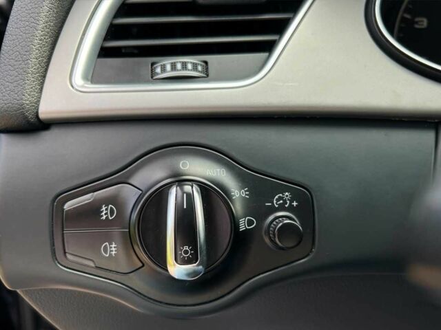 Черный Ауди А4, объемом двигателя 2 л и пробегом 258 тыс. км за 10999 $, фото 10 на Automoto.ua