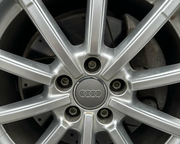 Ауді А4 2014 у Рівному на Automoto.ua Чорний Ауді А4, об'ємом двигуна 1.98 л та пробігом 220 тис. км за 12700 $, фото 12 на Automoto.ua