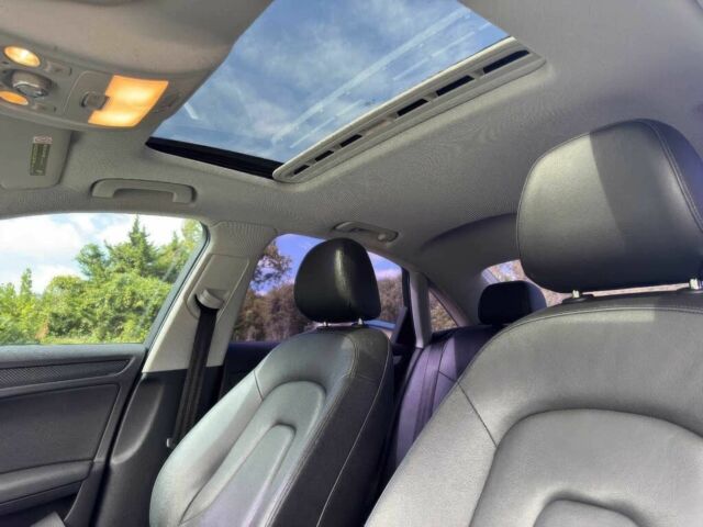 Черный Ауди А4, объемом двигателя 2 л и пробегом 85 тыс. км за 8900 $, фото 10 на Automoto.ua