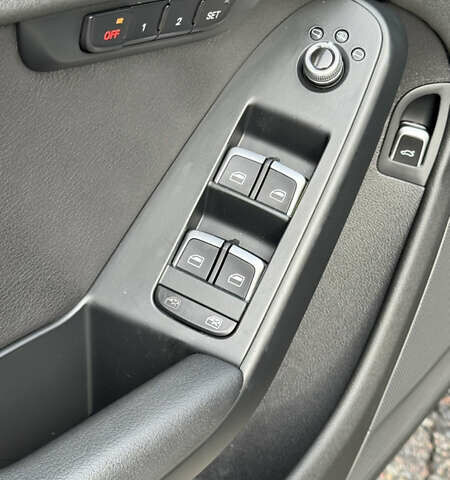 Чорний Ауді А4, об'ємом двигуна 2 л та пробігом 201 тис. км за 13500 $, фото 18 на Automoto.ua