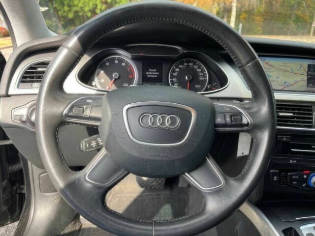 Чорний Ауді А4, об'ємом двигуна 2 л та пробігом 82 тис. км за 12400 $, фото 7 на Automoto.ua