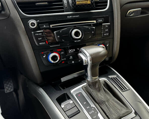 Чорний Ауді А4, об'ємом двигуна 1.98 л та пробігом 215 тис. км за 10999 $, фото 12 на Automoto.ua