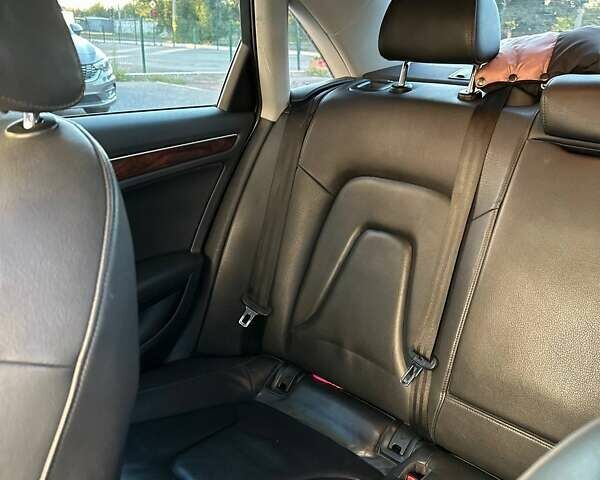 Ауді А4 2014 у Харкові на Automoto.ua Чорний Ауді А4, об'ємом двигуна 1.98 л та пробігом 175 тис. км за 12500 $, фото 11 на Automoto.ua