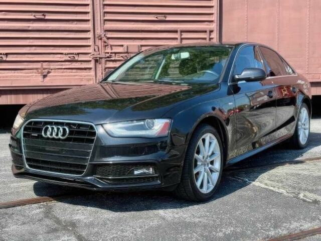 Черный Ауди А4, объемом двигателя 2 л и пробегом 132 тыс. км за 3500 $, фото 2 на Automoto.ua