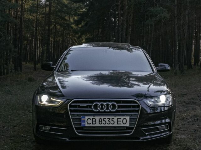 Чорний Ауді А4, об'ємом двигуна 2 л та пробігом 270 тис. км за 12000 $, фото 6 на Automoto.ua