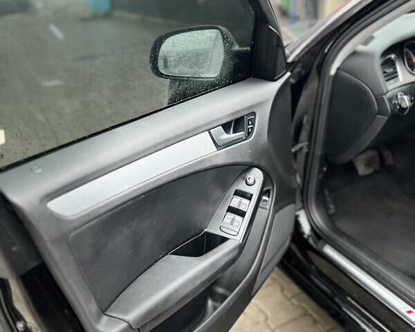 Черный Ауди А4, объемом двигателя 1.98 л и пробегом 132 тыс. км за 12400 $, фото 14 на Automoto.ua