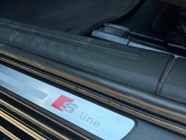 Черный Ауди А4, объемом двигателя 2 л и пробегом 258 тыс. км за 11000 $, фото 11 на Automoto.ua