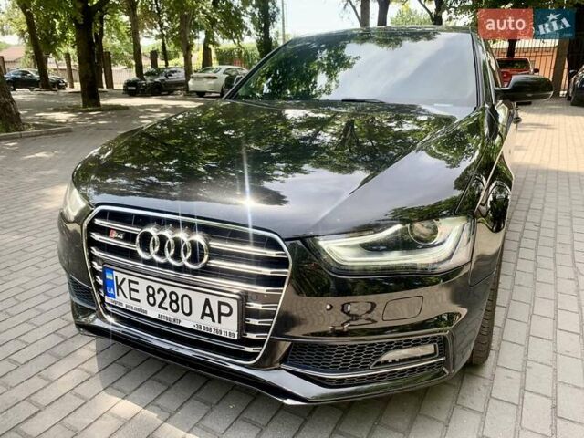 Черный Ауди А4, объемом двигателя 1.98 л и пробегом 144 тыс. км за 12800 $, фото 1 на Automoto.ua