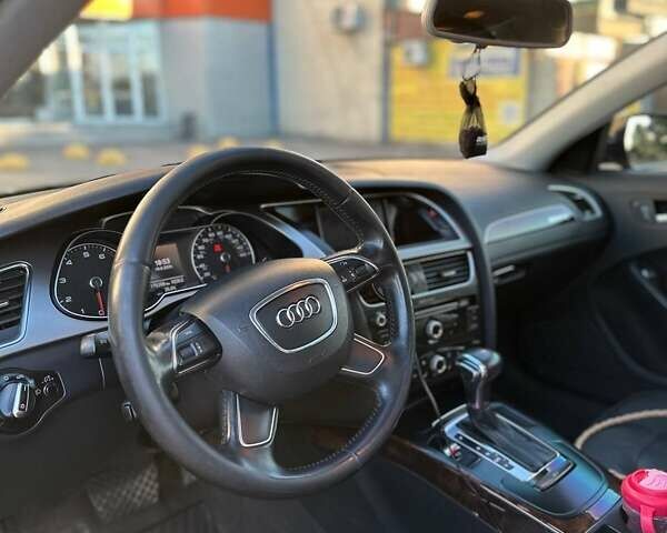Ауді А4 2014 у Харкові на Automoto.ua Чорний Ауді А4, об'ємом двигуна 1.98 л та пробігом 175 тис. км за 12500 $, фото 9 на Automoto.ua