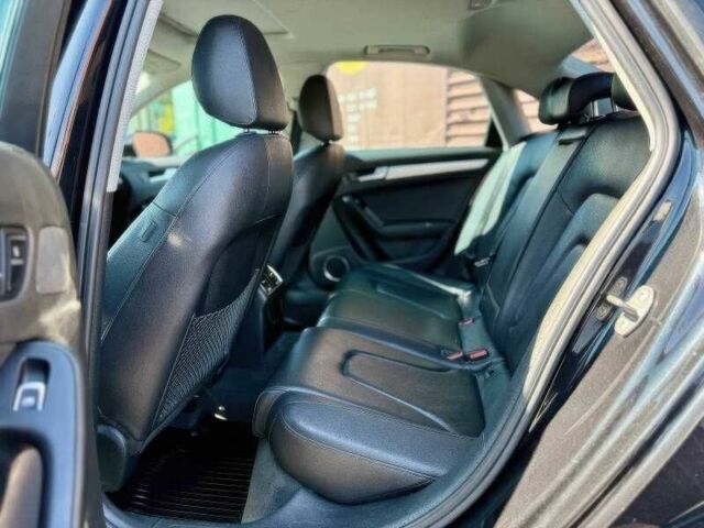 Черный Ауди А4, объемом двигателя 2 л и пробегом 132 тыс. км за 3500 $, фото 9 на Automoto.ua