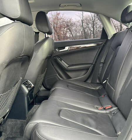 Чорний Ауді А4, об'ємом двигуна 2 л та пробігом 201 тис. км за 13500 $, фото 33 на Automoto.ua