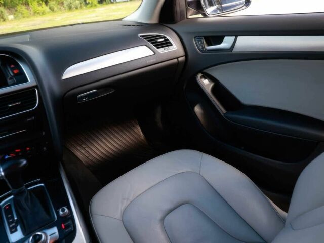 Чорний Ауді А4, об'ємом двигуна 2 л та пробігом 83 тис. км за 8000 $, фото 11 на Automoto.ua