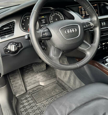 Чорний Ауді А4, об'ємом двигуна 2 л та пробігом 201 тис. км за 13500 $, фото 25 на Automoto.ua