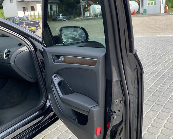 Чорний Ауді А4, об'ємом двигуна 1.98 л та пробігом 200 тис. км за 14200 $, фото 25 на Automoto.ua