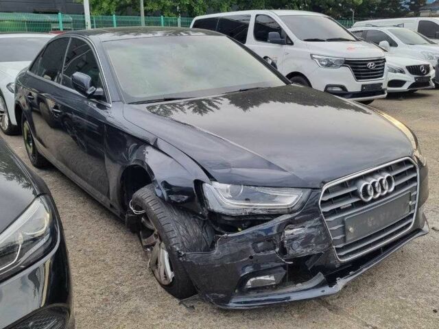 Чорний Ауді А4, об'ємом двигуна 2 л та пробігом 121 тис. км за 4900 $, фото 3 на Automoto.ua