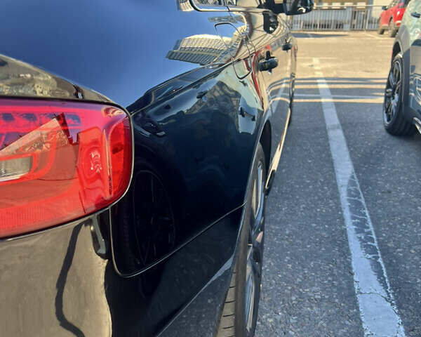 Чорний Ауді А4, об'ємом двигуна 2 л та пробігом 110 тис. км за 14400 $, фото 3 на Automoto.ua