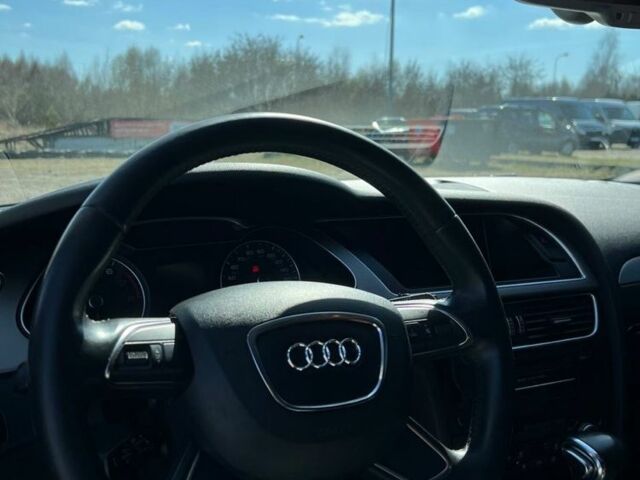 Черный Ауди А4, объемом двигателя 2 л и пробегом 258 тыс. км за 11000 $, фото 9 на Automoto.ua