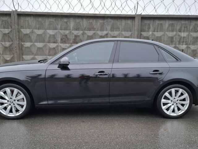 Чорний Ауді А4, об'ємом двигуна 2 л та пробігом 119 тис. км за 20200 $, фото 4 на Automoto.ua