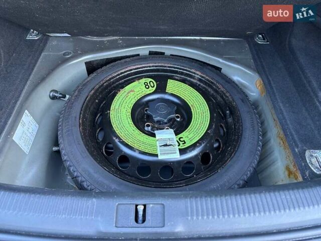 Ауді А4 2015 у Львові на Automoto.ua Чорний Ауді А4, об'ємом двигуна 1.98 л та пробігом 154 тис. км за 12000 $, фото 23 на Automoto.ua