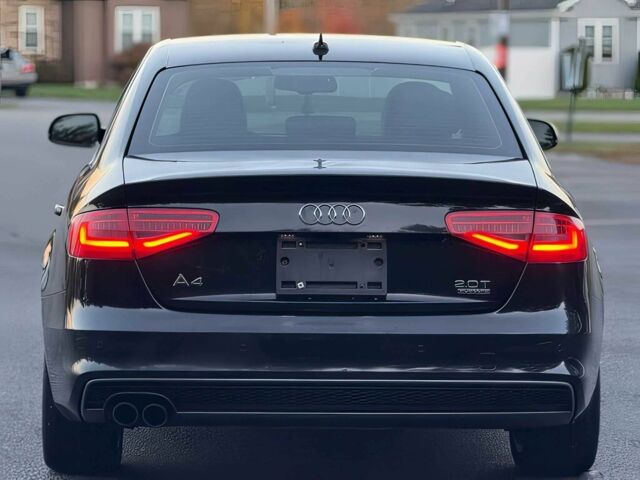 Чорний Ауді А4, об'ємом двигуна 2 л та пробігом 73 тис. км за 8000 $, фото 5 на Automoto.ua