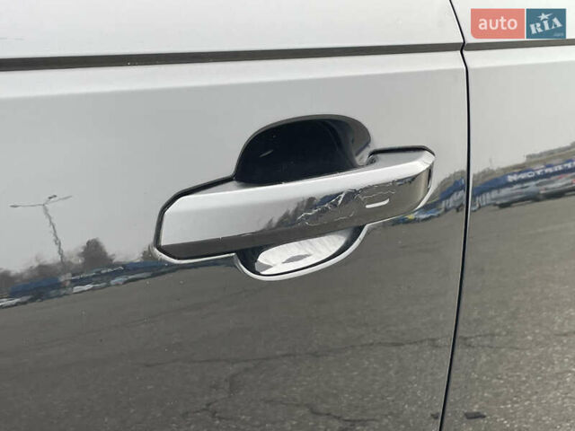 Чорний Ауді А4, об'ємом двигуна 1.98 л та пробігом 142 тис. км за 17300 $, фото 8 на Automoto.ua