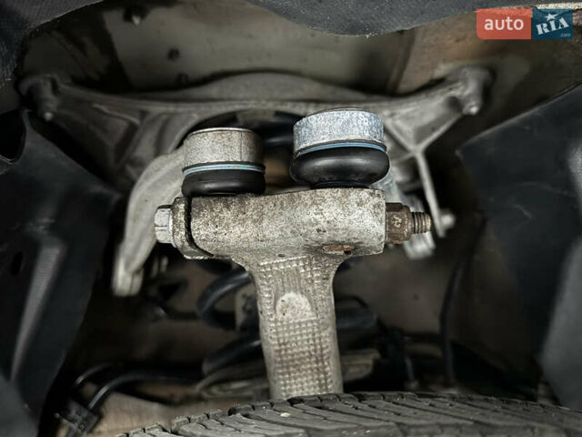 Чорний Ауді А4, об'ємом двигуна 2 л та пробігом 168 тис. км за 14800 $, фото 88 на Automoto.ua