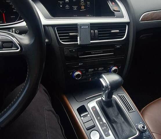 Черный Ауди А4, объемом двигателя 1.98 л и пробегом 182 тыс. км за 16000 $, фото 11 на Automoto.ua